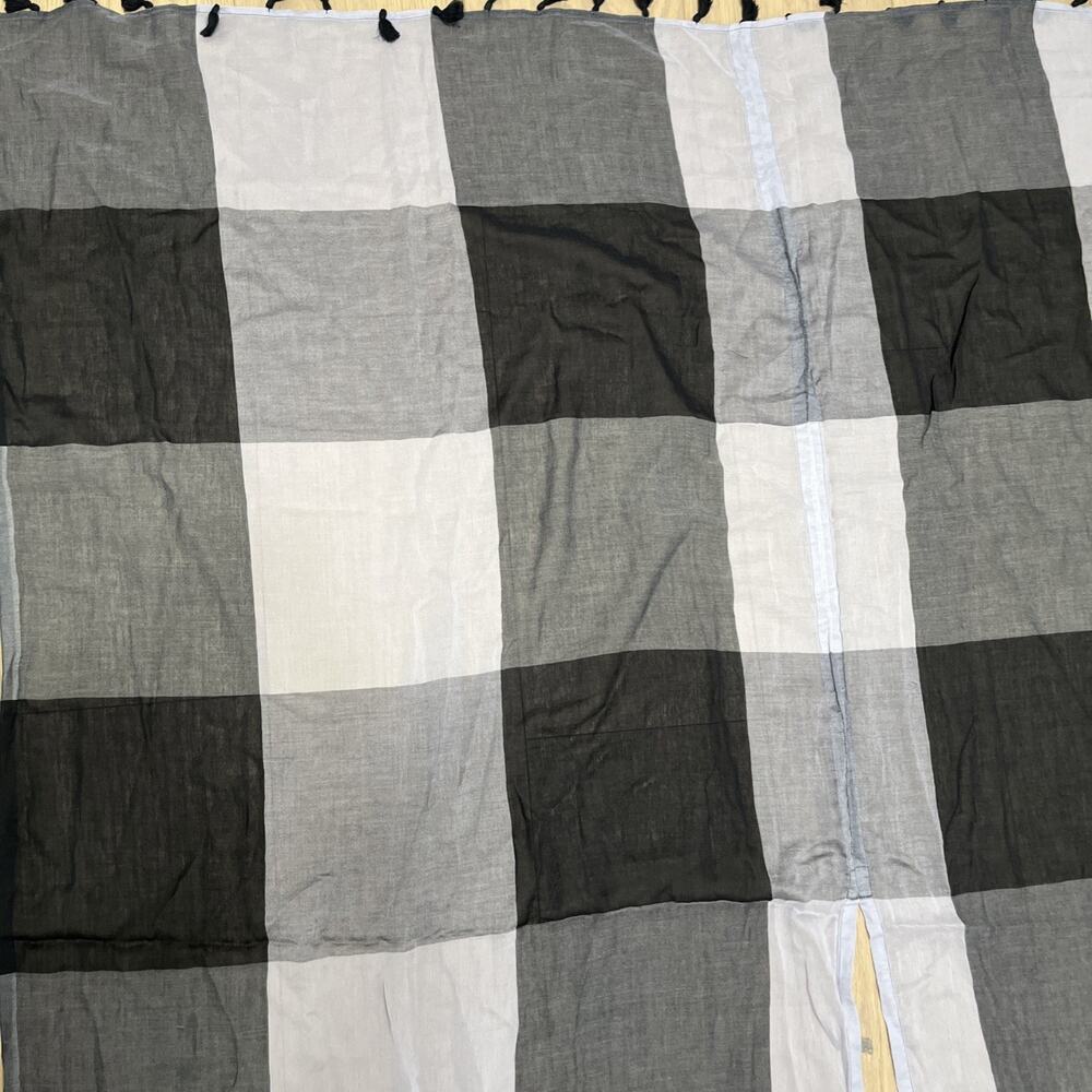 2015/2016 Black/Grey/White LULULEMON Sun to Moon Tassle Scarf - Picture 4 of 9